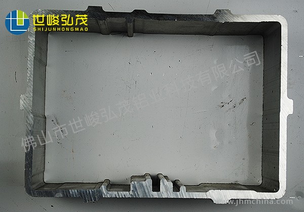 3000T機(jī)大方管工業(yè)鋁合金型材-1